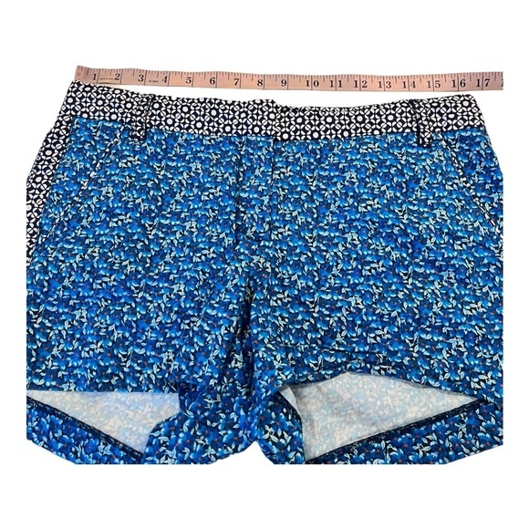 J. Crew Chino Ditsy Blue Flower Patch Contrast Border 3” Women’s Shorts Size 6 - Picture 6 of 13